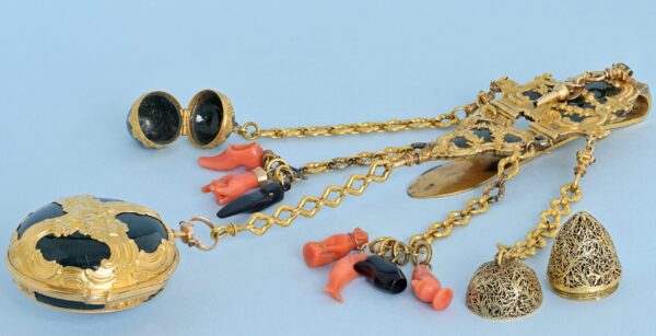 Rare Gold and Bloodstone Chatelaine Watch - Image 8